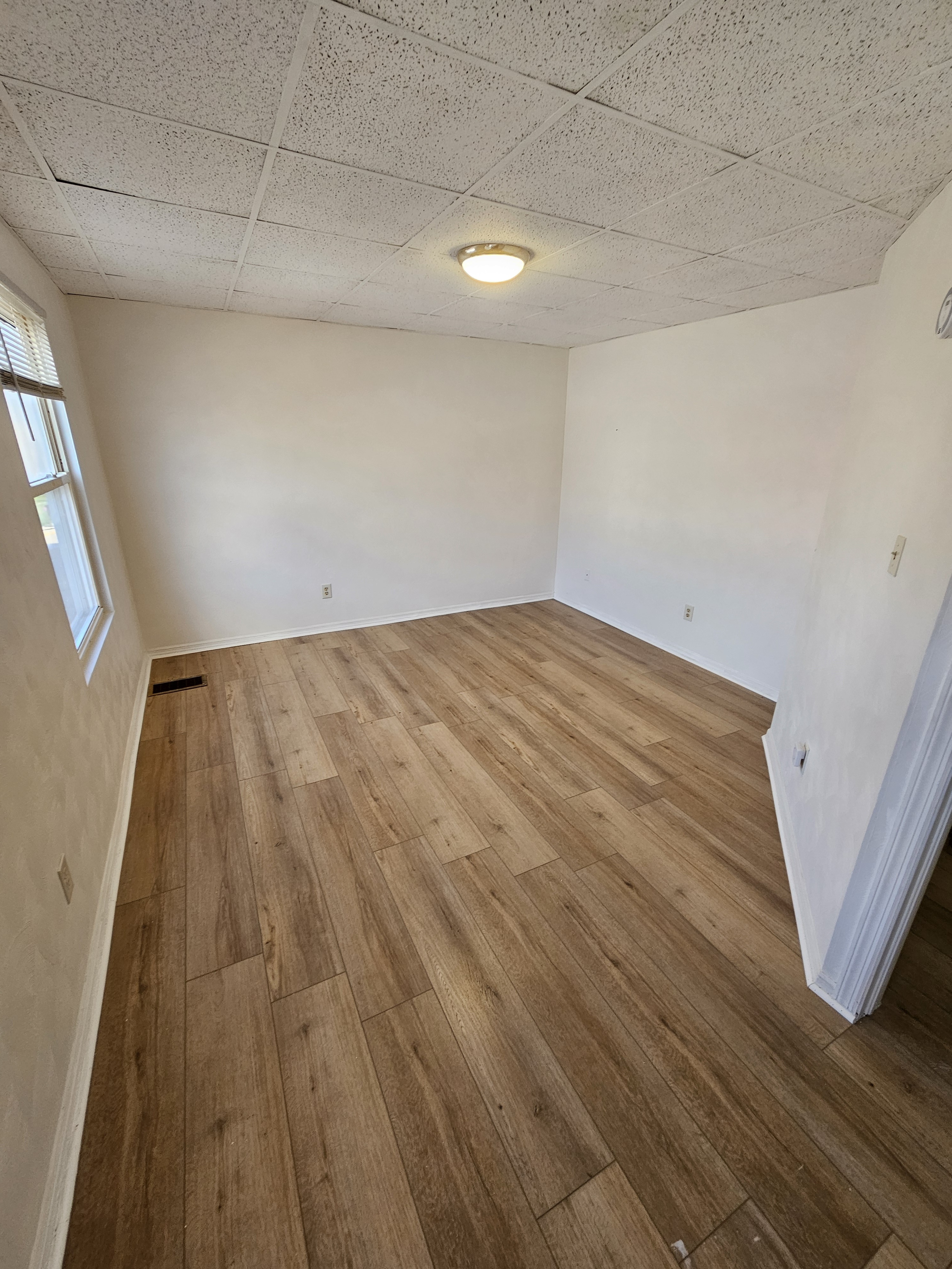 705 Russellwood Ave unit Apartment 2nd Floor – photo 5