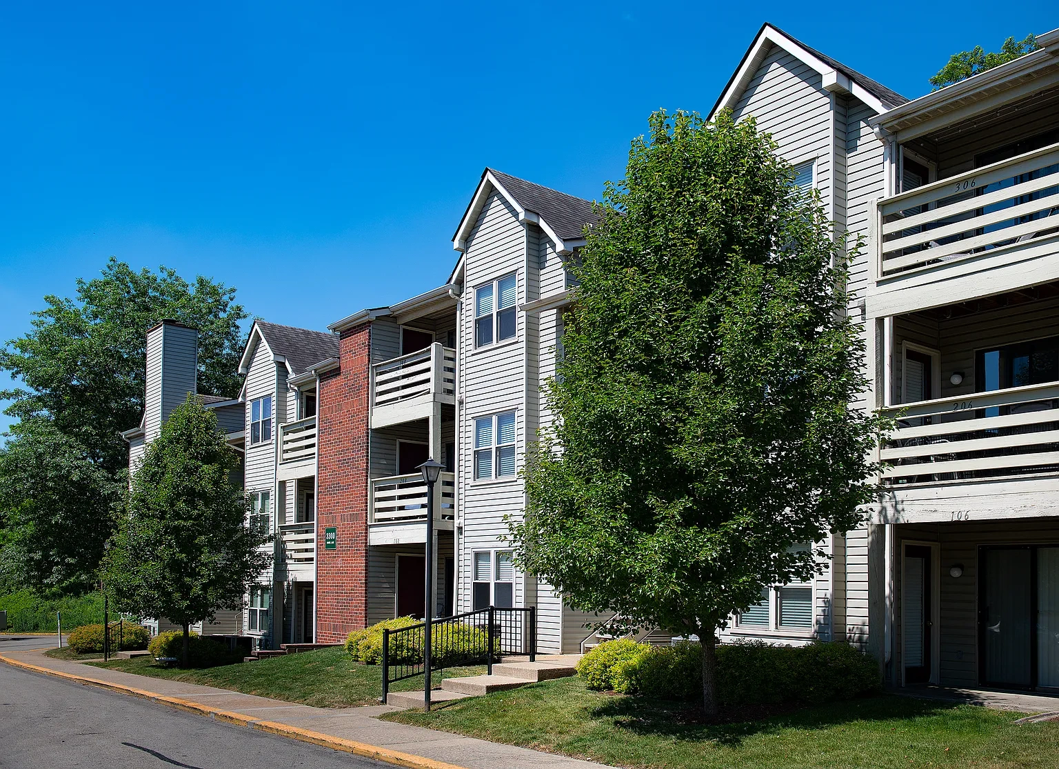 Monroeville Apartments at Belmont Ridge – photo 5