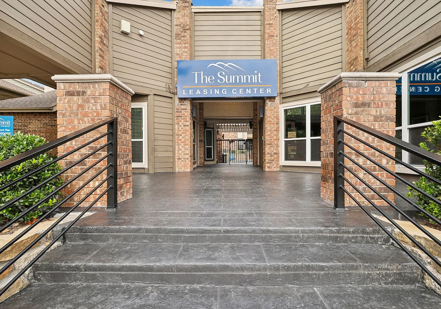 The Summit Apartments – photo 3