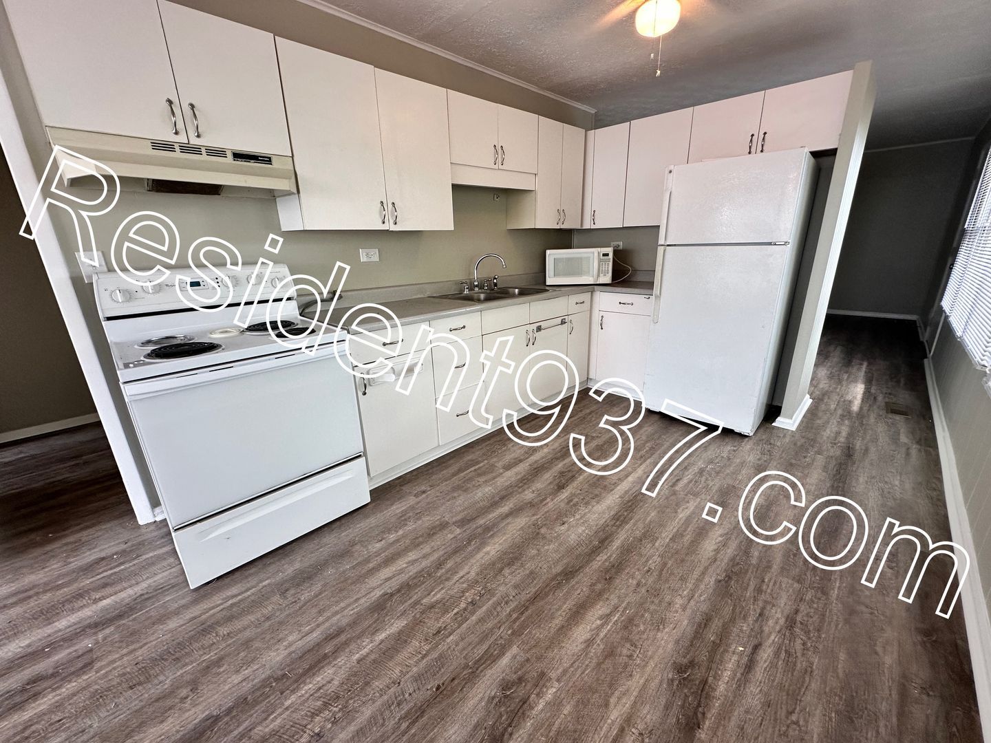 2132 Colton Dr – photo 5