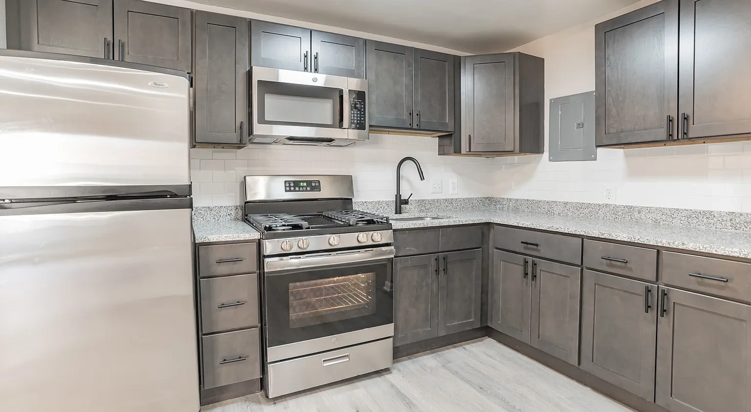 Raleigh Court Apartments – photo 5