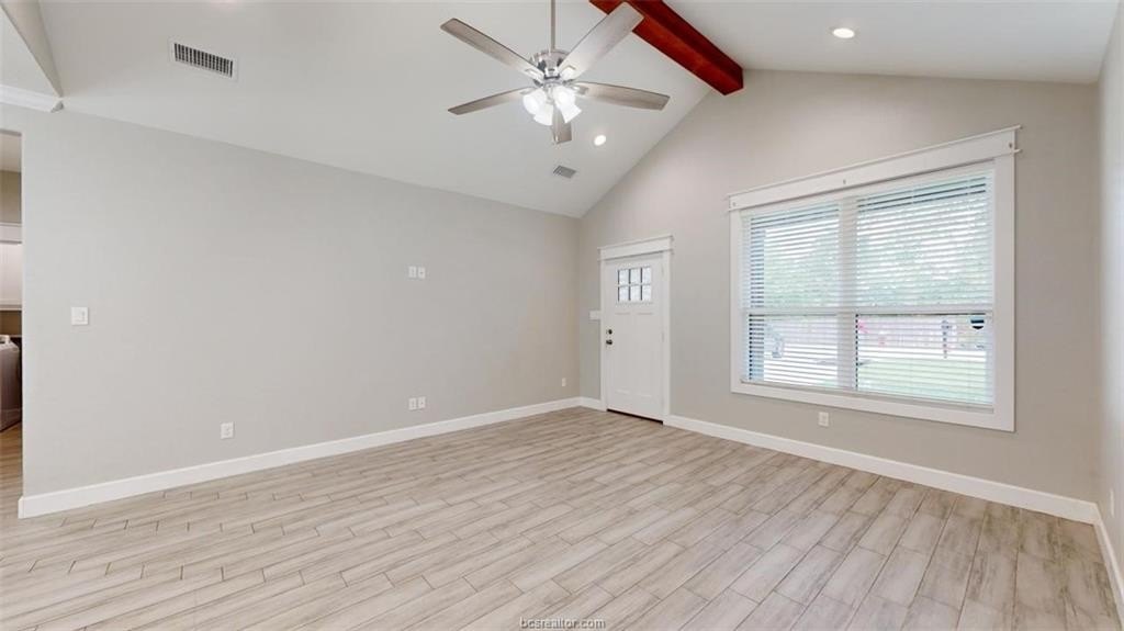513 Kubin St – photo 2