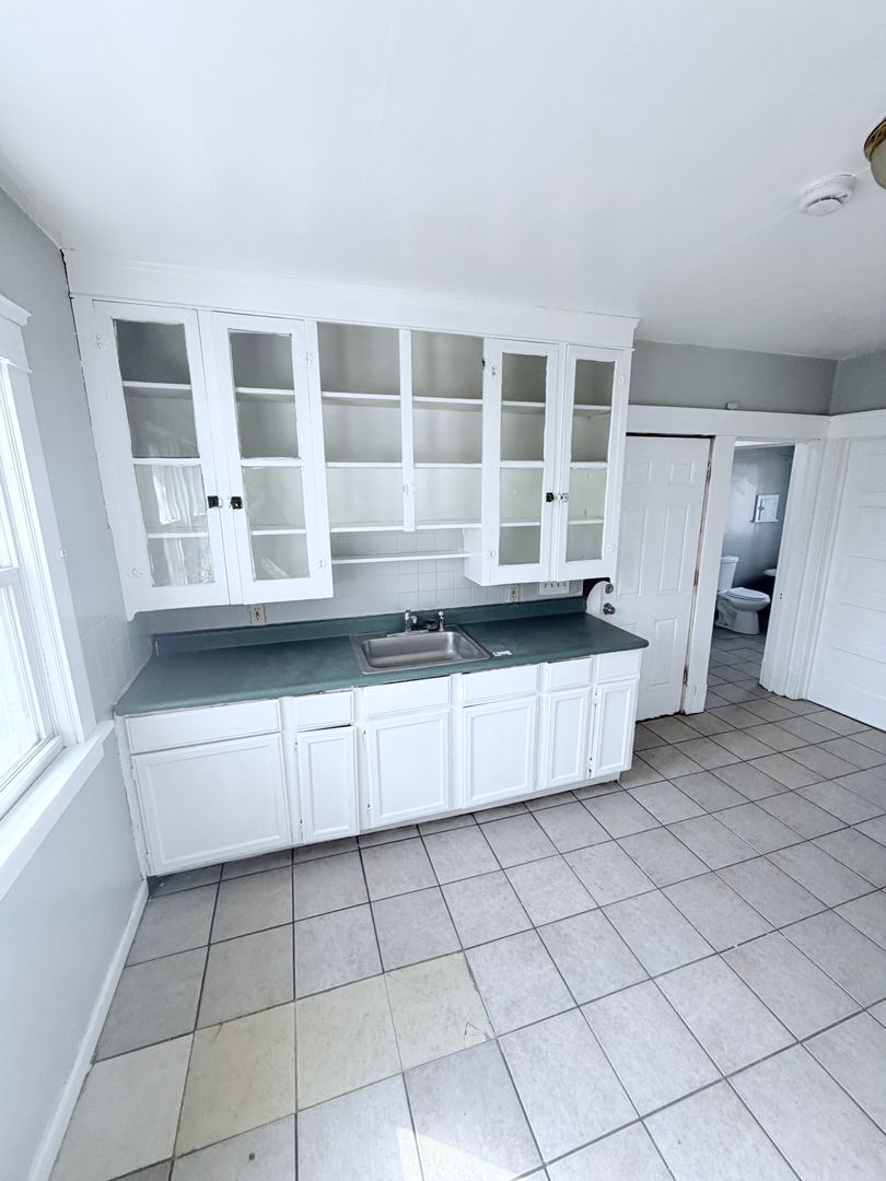 1114 E 64th St unit Unit 3 – photo 3
