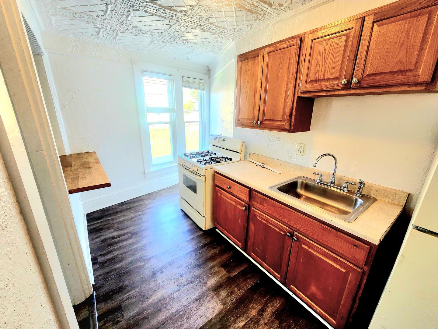 102 Center Ave unit 2 – photo 1