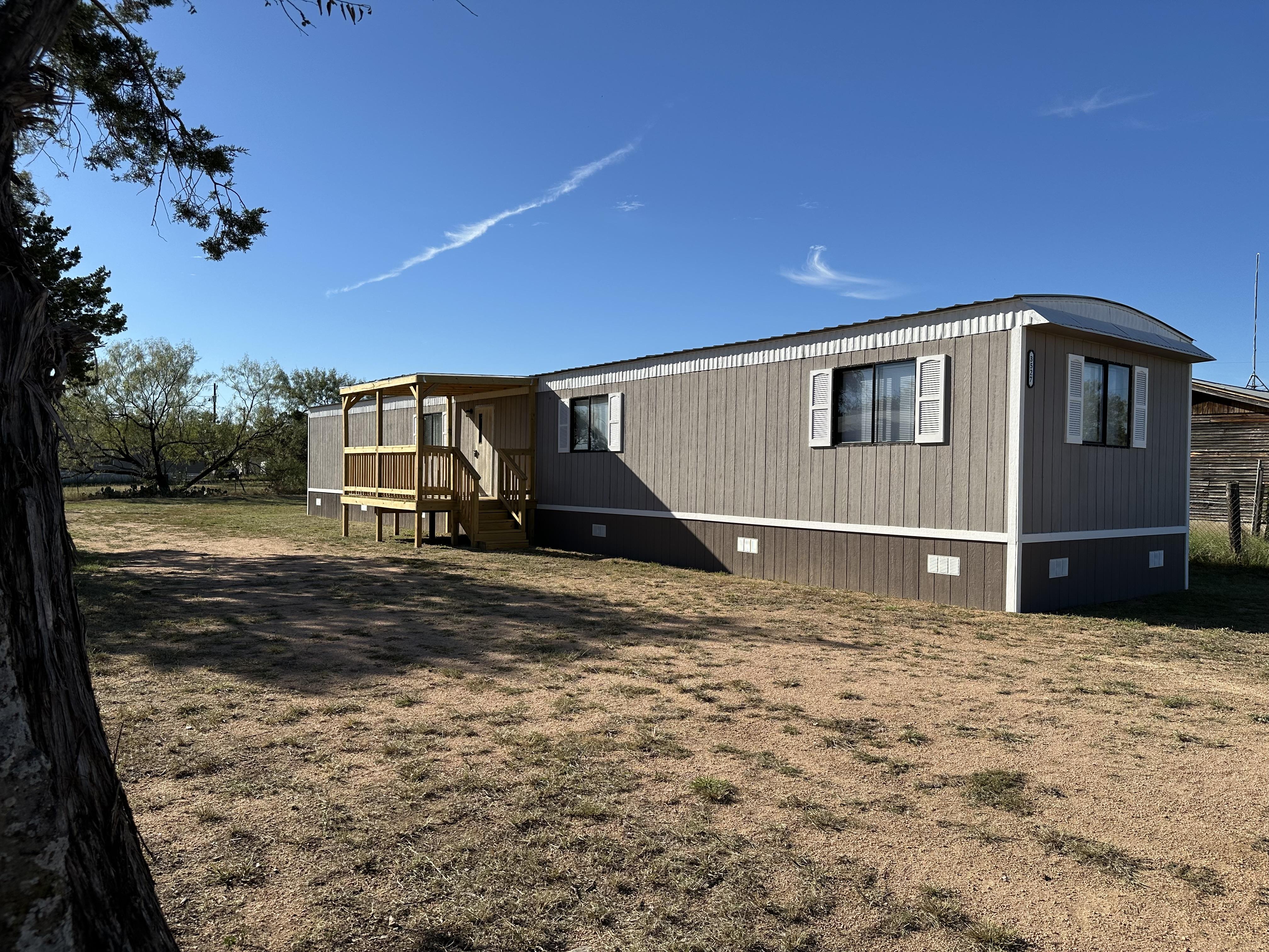3527 Oleander St – photo 2