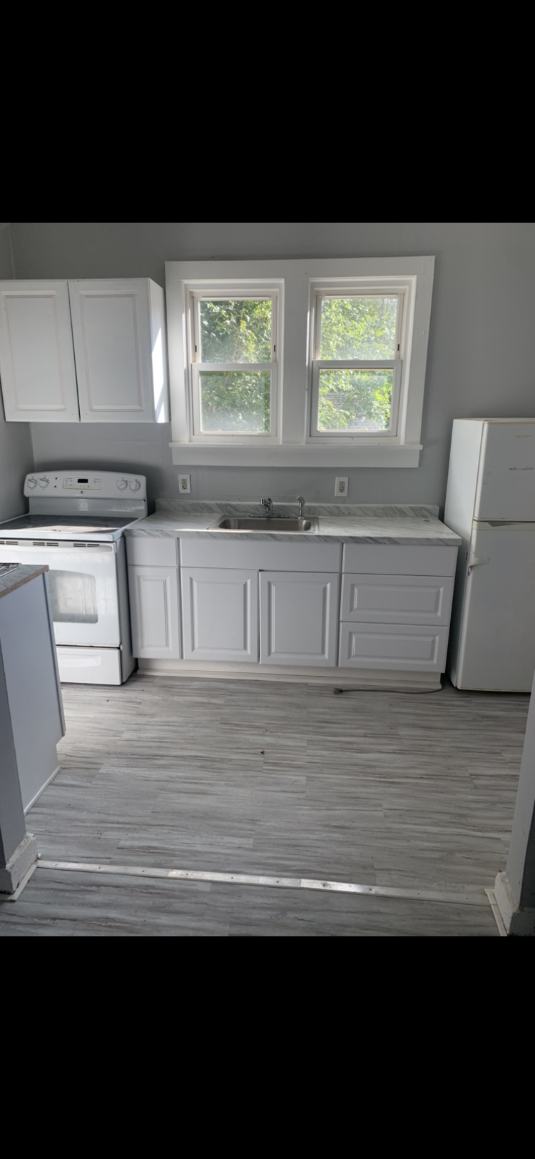 9 Warren St unit 3 – photo 1