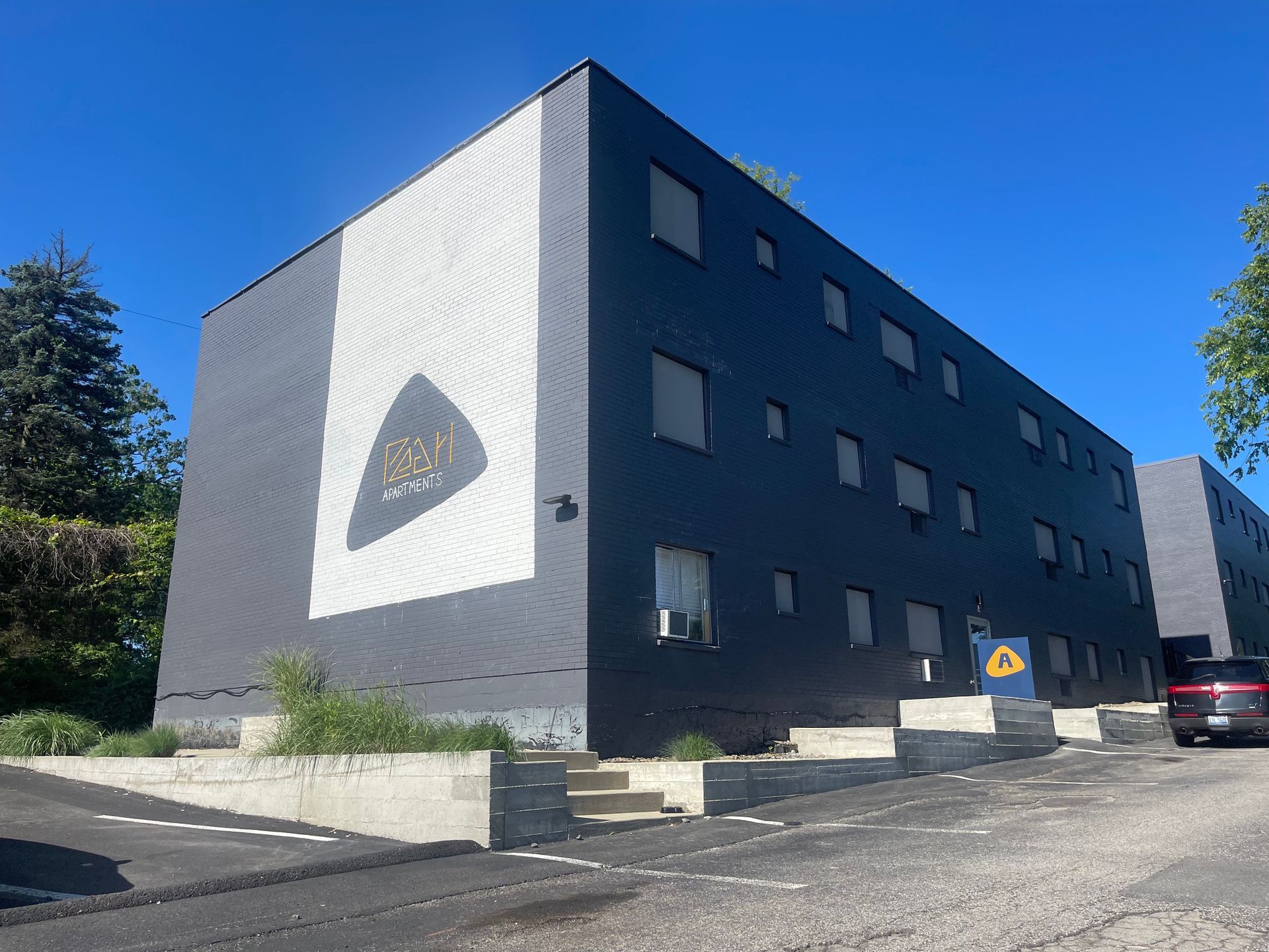 The Pearl Apartments – photo 2