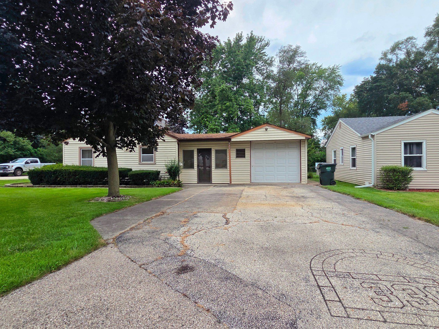 336 E Orchard St – photo 1