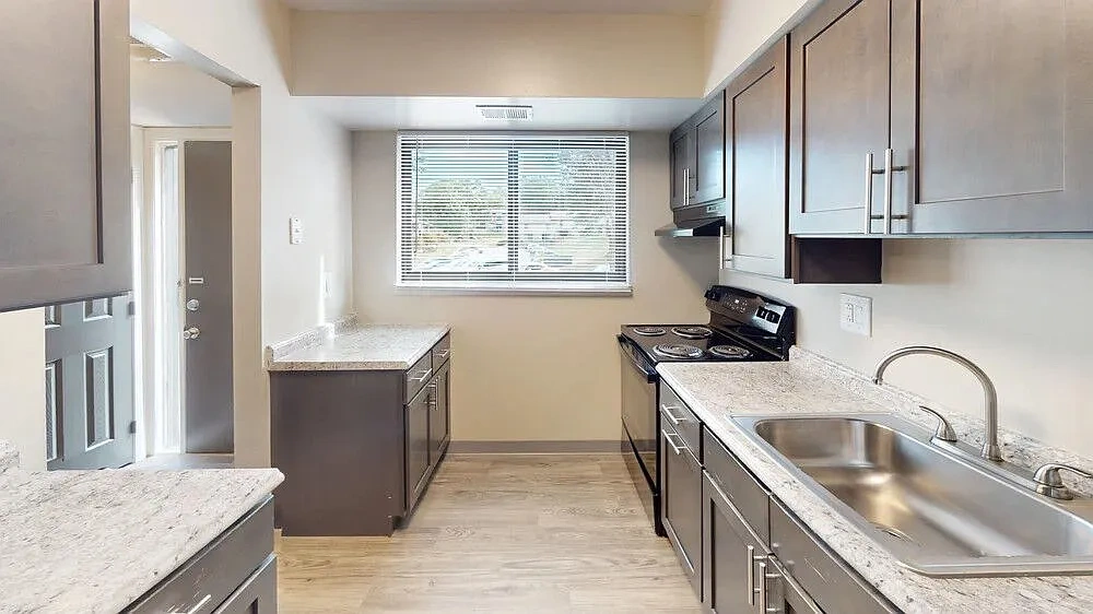 Riverwind at Chatham Park Drive – photo 5