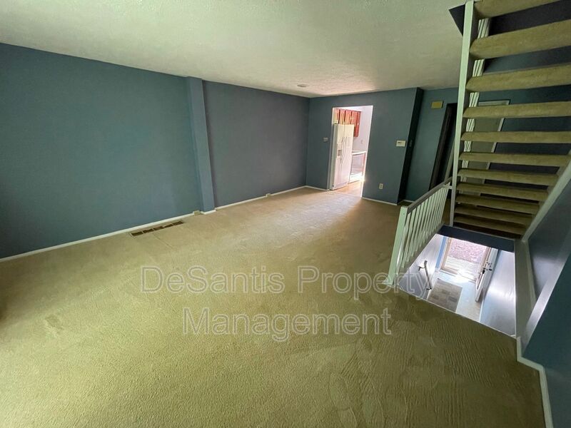 604 Arkwood Dr – photo 4