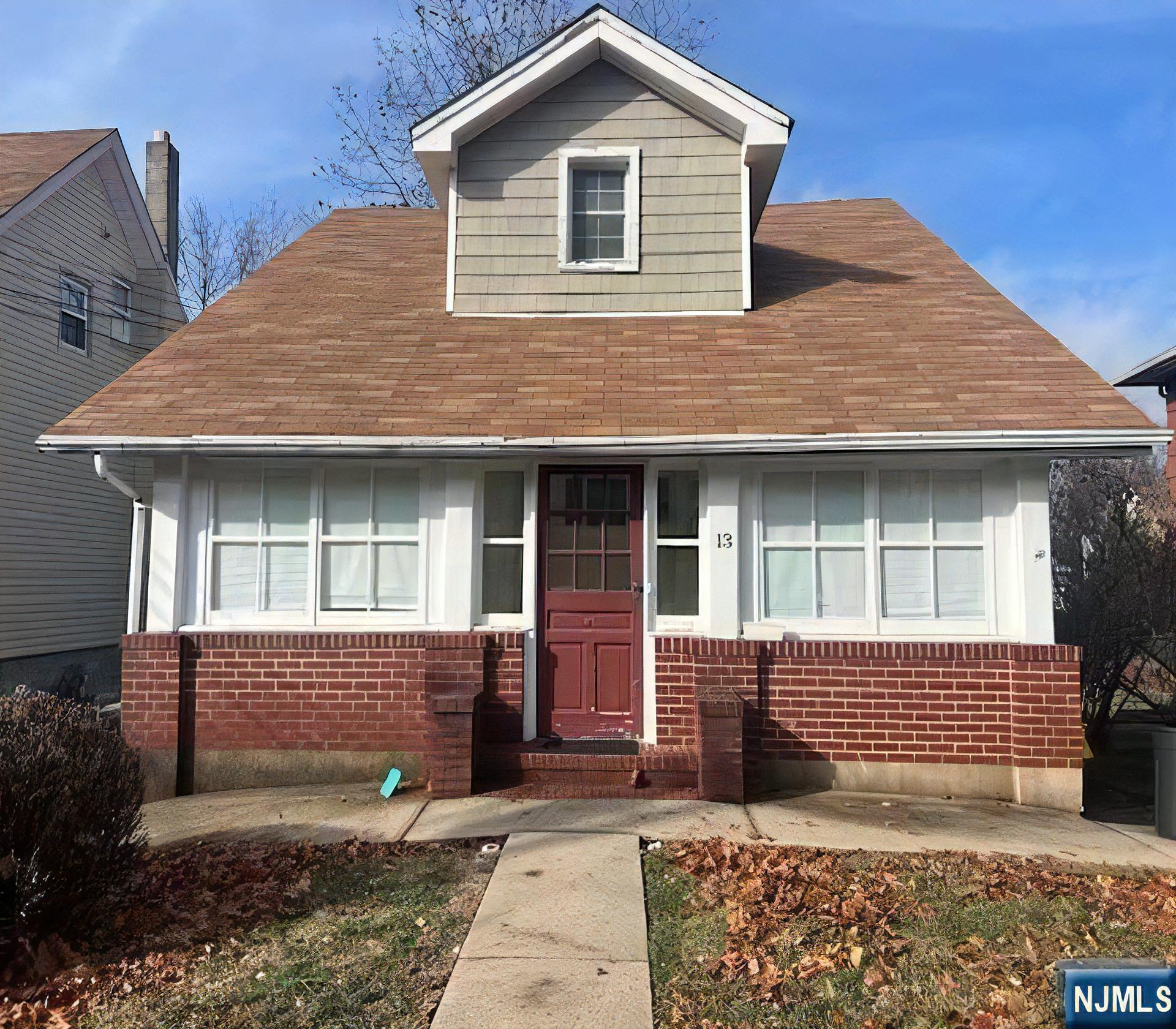 13 3rd St – photo 1