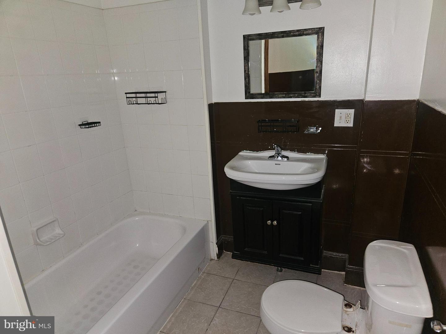 106 N 11th St – photo 4