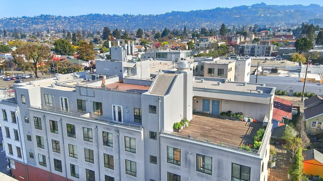 Acton Courtyard – photo 3