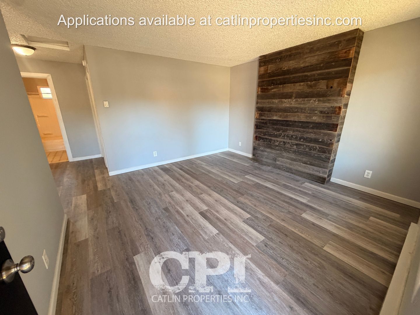 120 Dillion Dr – photo 2