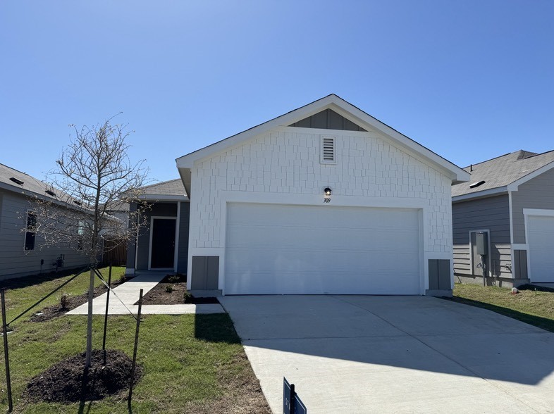 309 Plateau St – photo 1