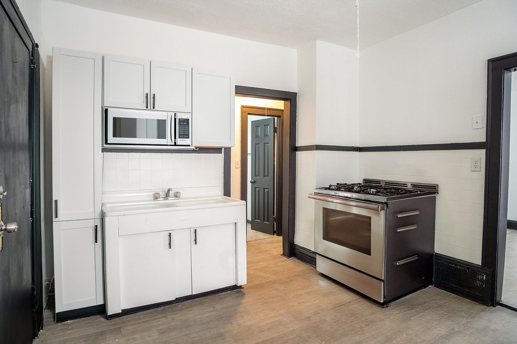 3611 E 147th St unit 1 – photo 3