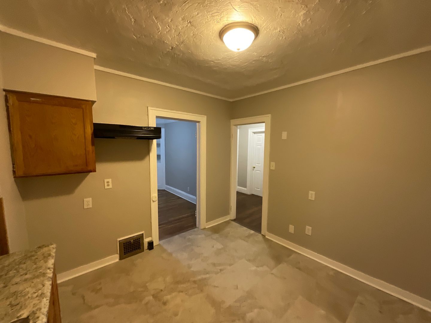 4384 E 136th St – photo 3