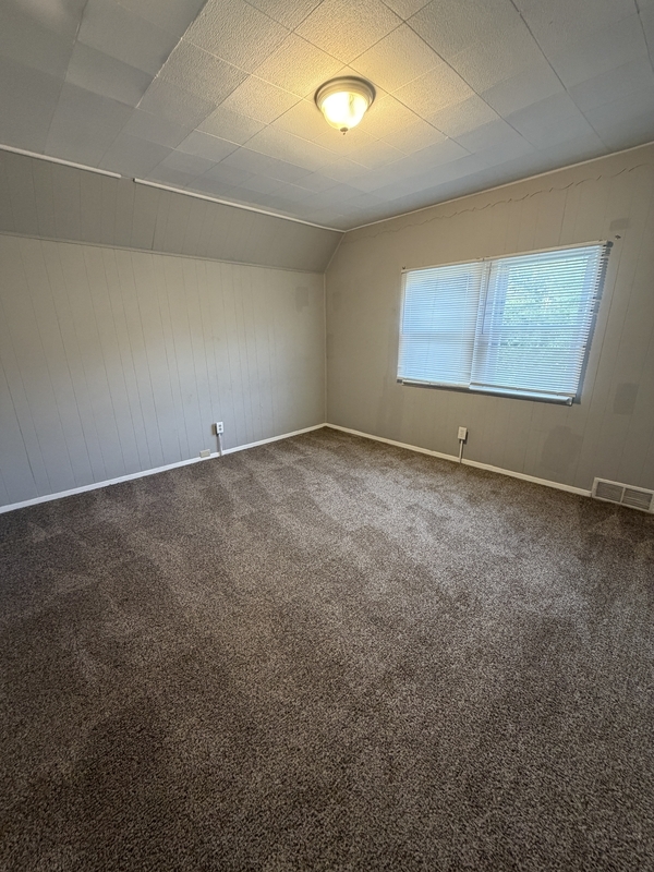 1722 Burgess Rd – photo 2