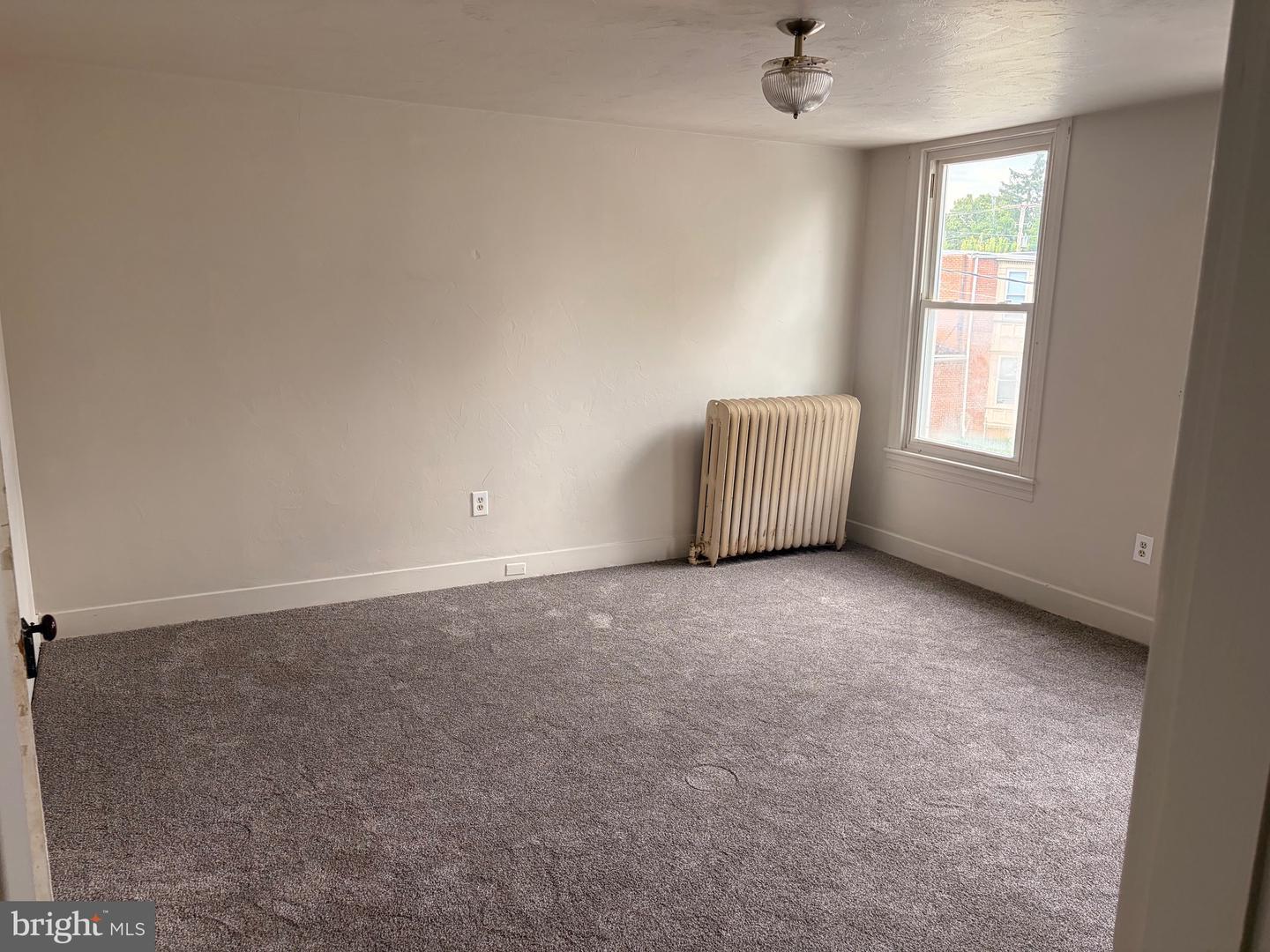 424 Smith St unit SECOND FLOOR – photo 4
