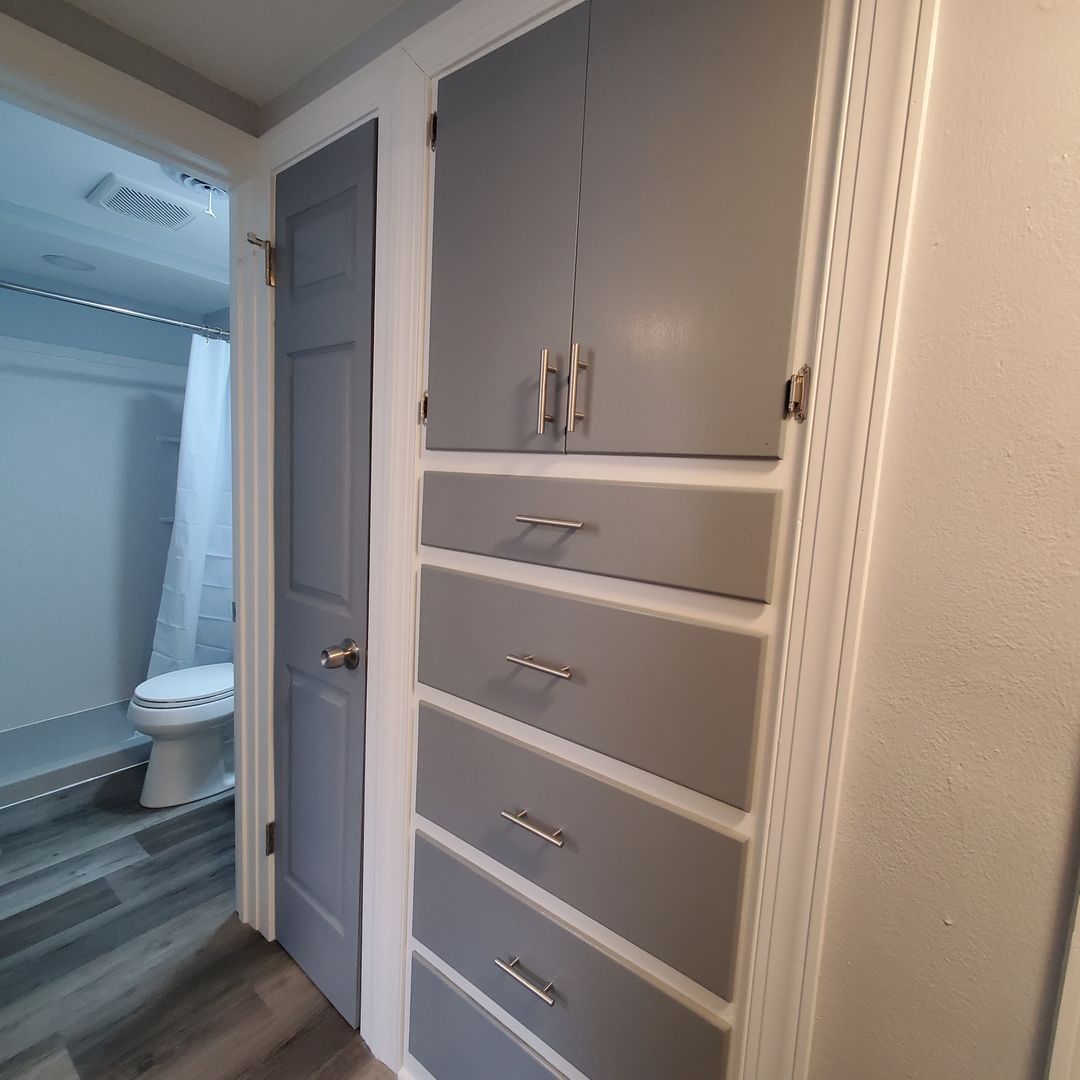 909 College Ave unit 6 – photo 4