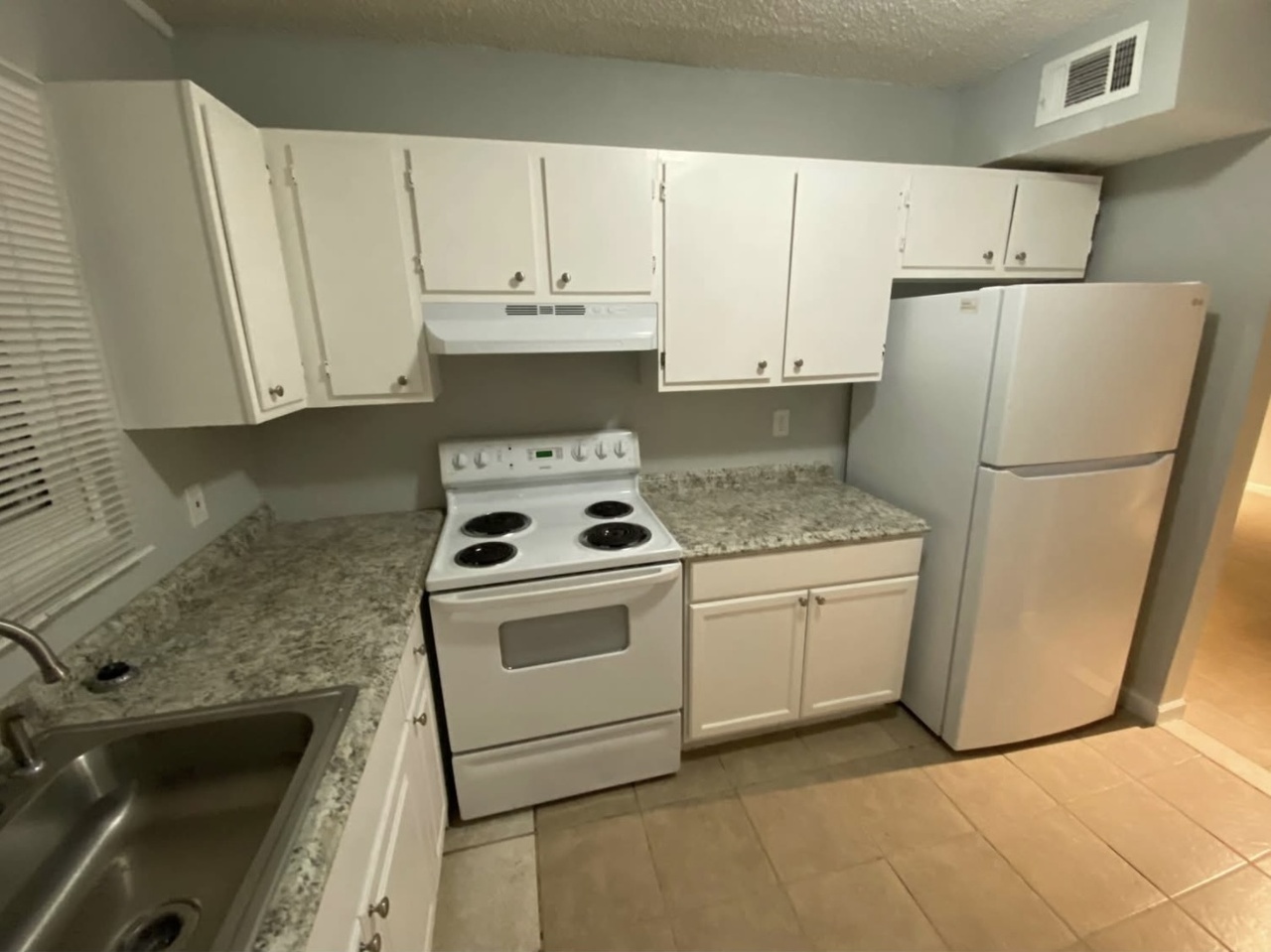 2213 Sunrise Ave unit 1 – photo 5