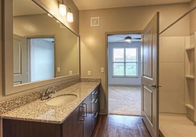 1399 Walton Wy – photo 4