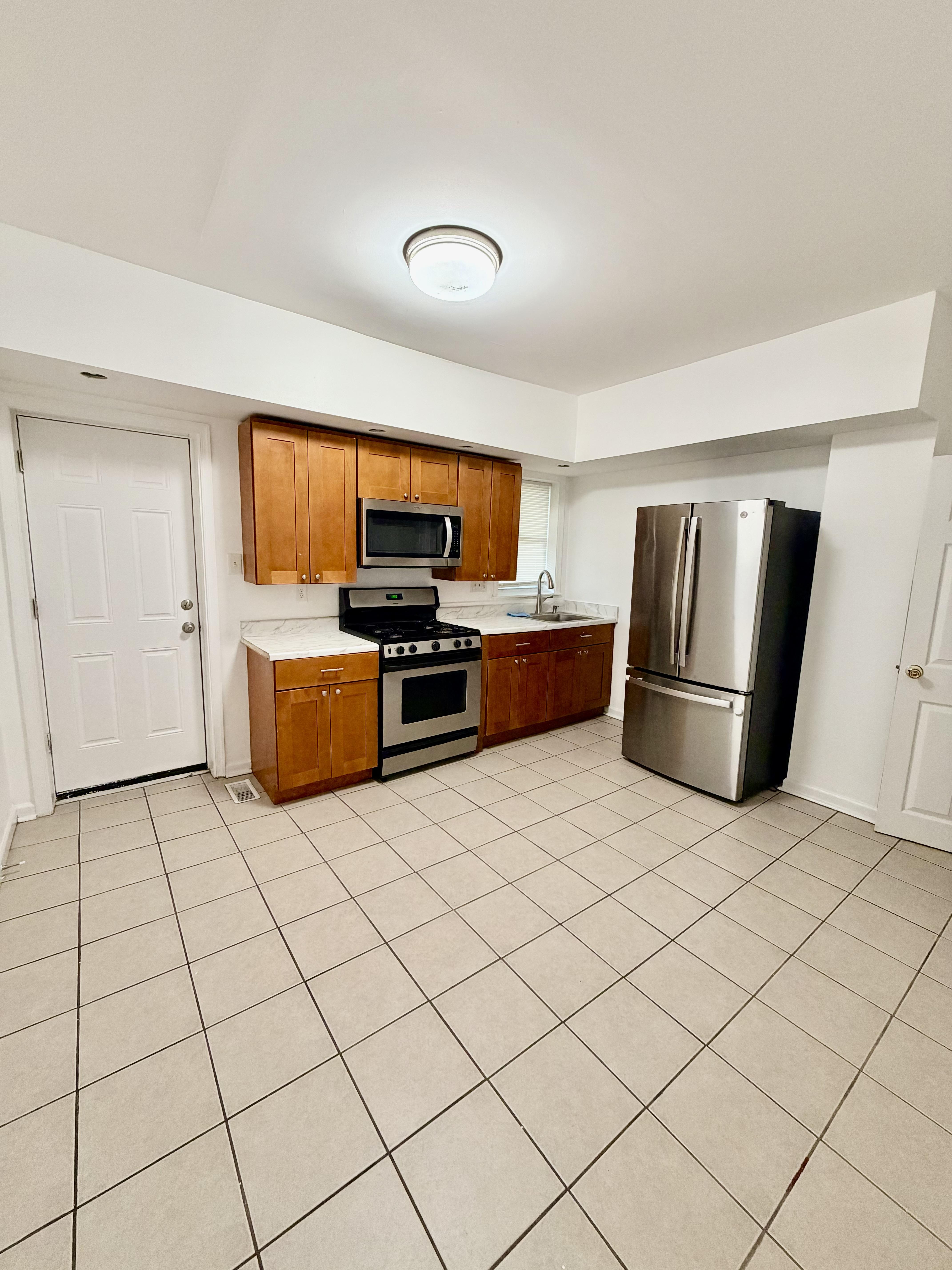 5023 Tacoma St – photo 2