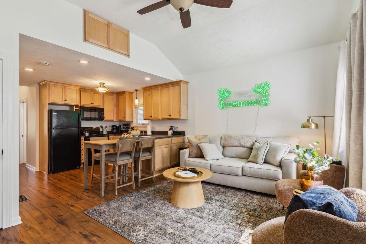 2588 W 11th St unit 1593915P – photo 1