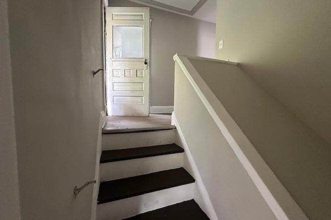 9710 Aetna Rd unit B – photo 5