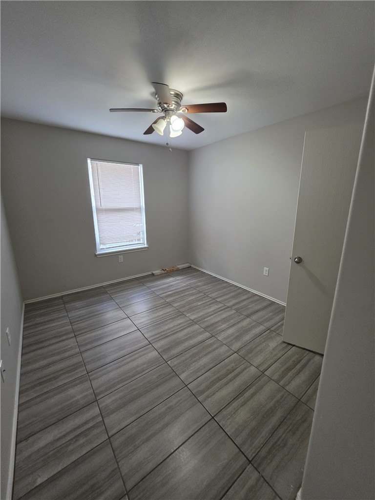 2937 Ruth St – photo 2