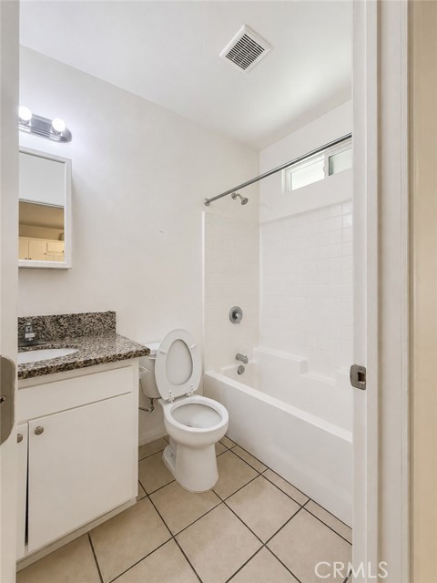 319 Hermosa Ave unit 2 – photo 5