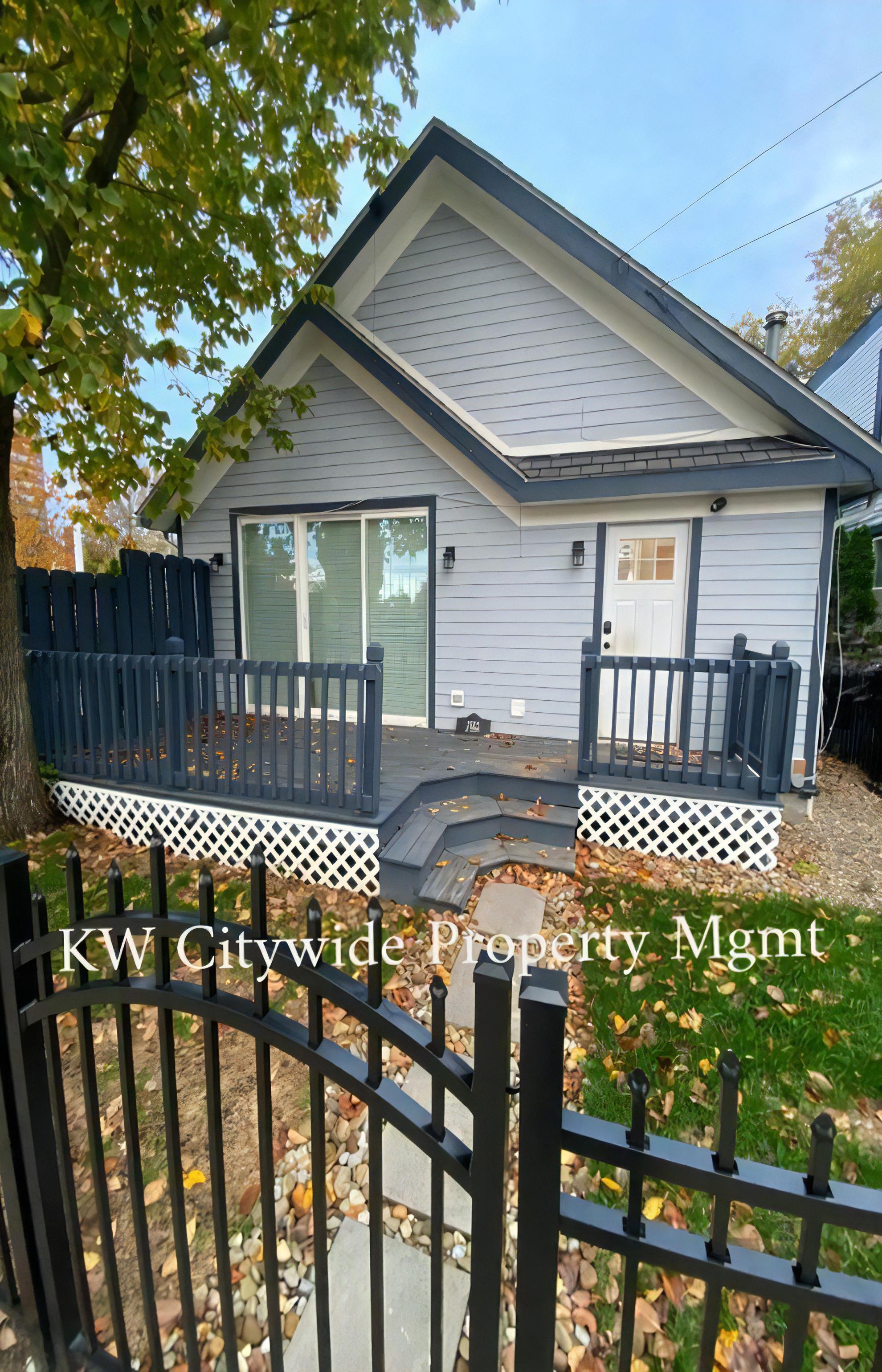 2522 Jay Ave – photo 2