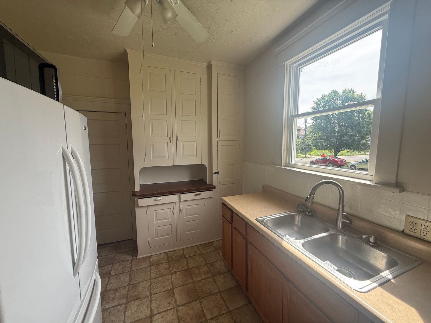 1249 Fulton Rd NW unit Lower Unit – photo 3