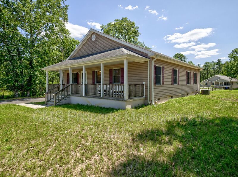 756 Lakehurst Rd unit B – photo 3