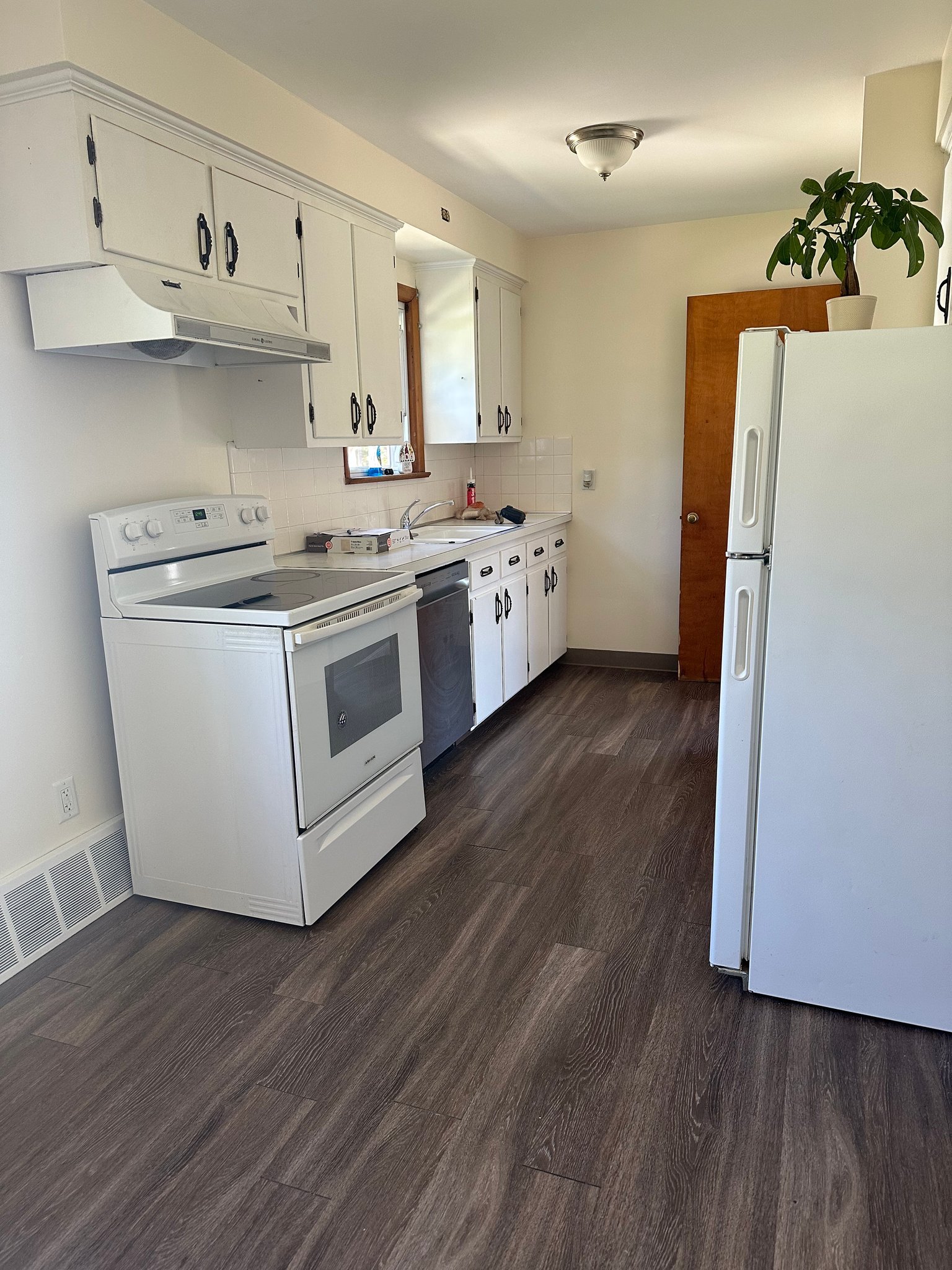 12805 Oakview Blvd – photo 5