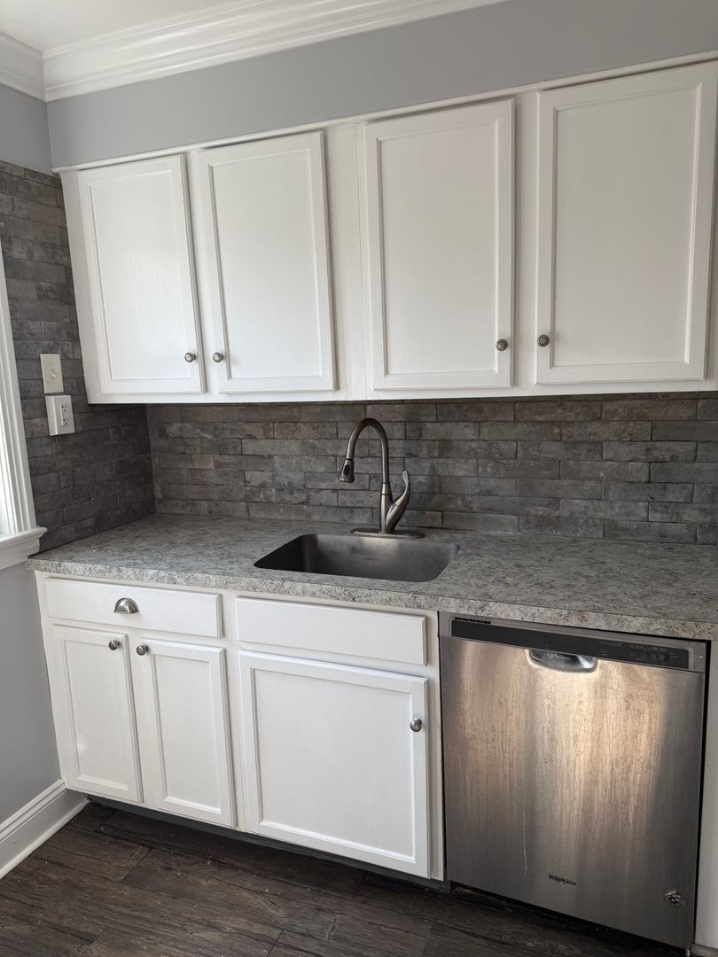21230 Tracy Ave – photo 2