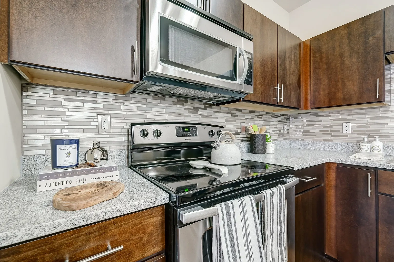 Torrente Apartment Homes – photo 1