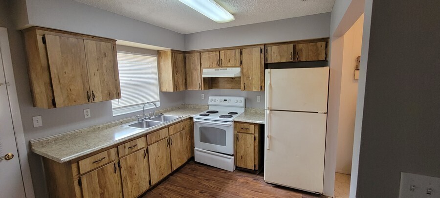 457 Arapahoe Ave – photo 5