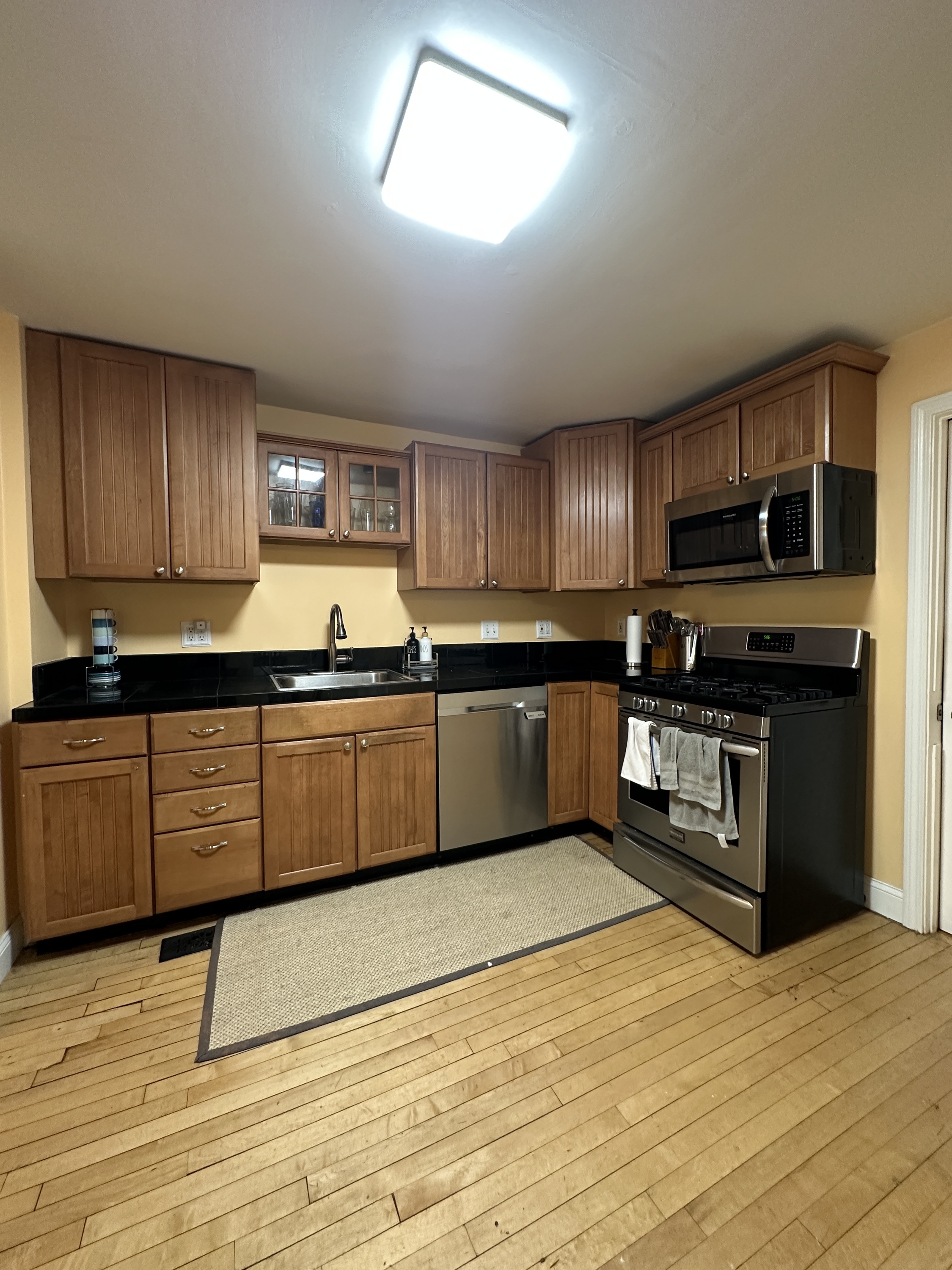 183 Babcock St – photo 1