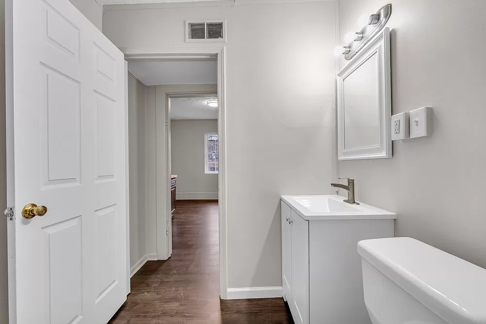 2120 Robin St unit 4 – photo 2