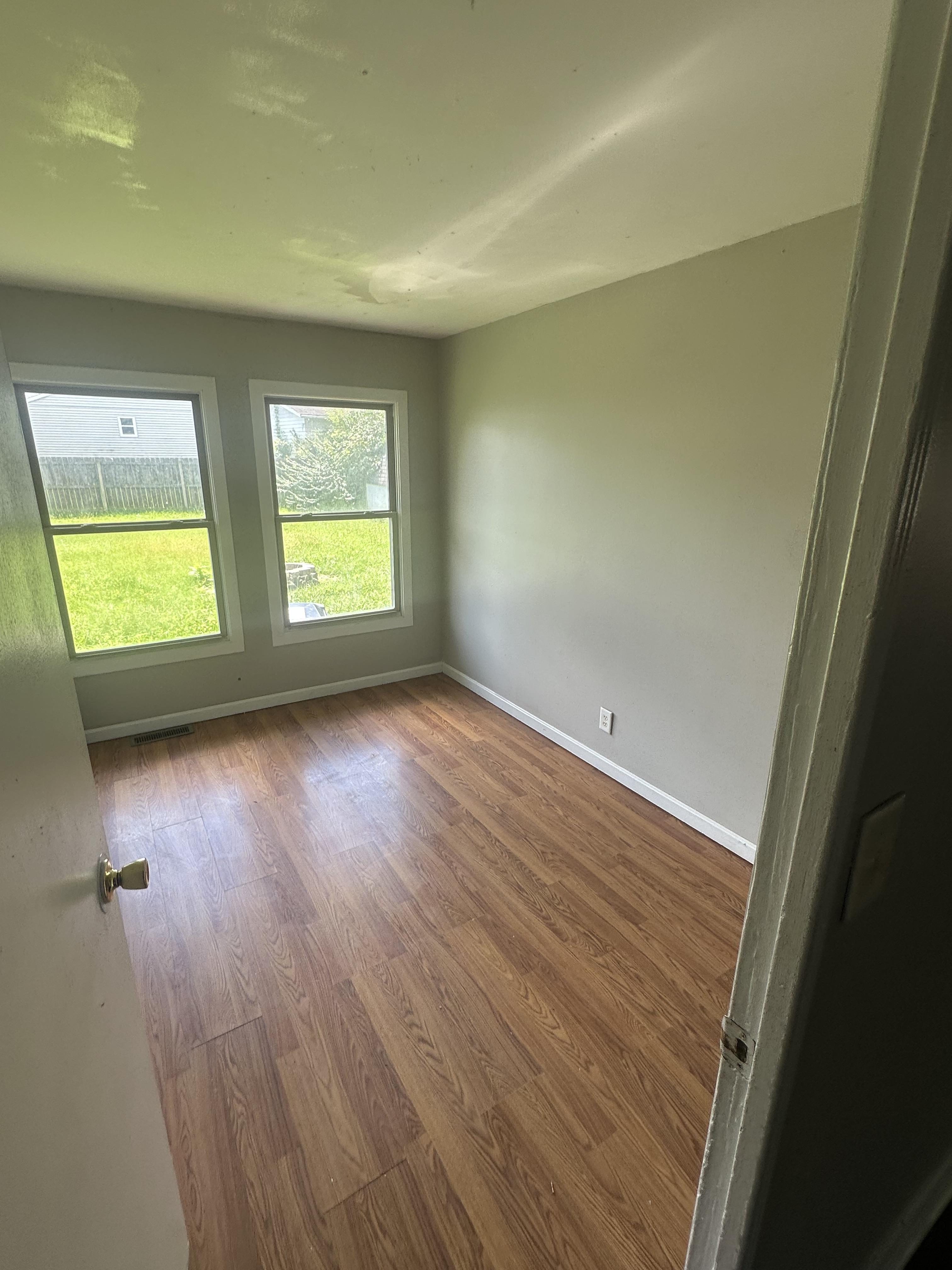 2262 Vale Dr – photo 2
