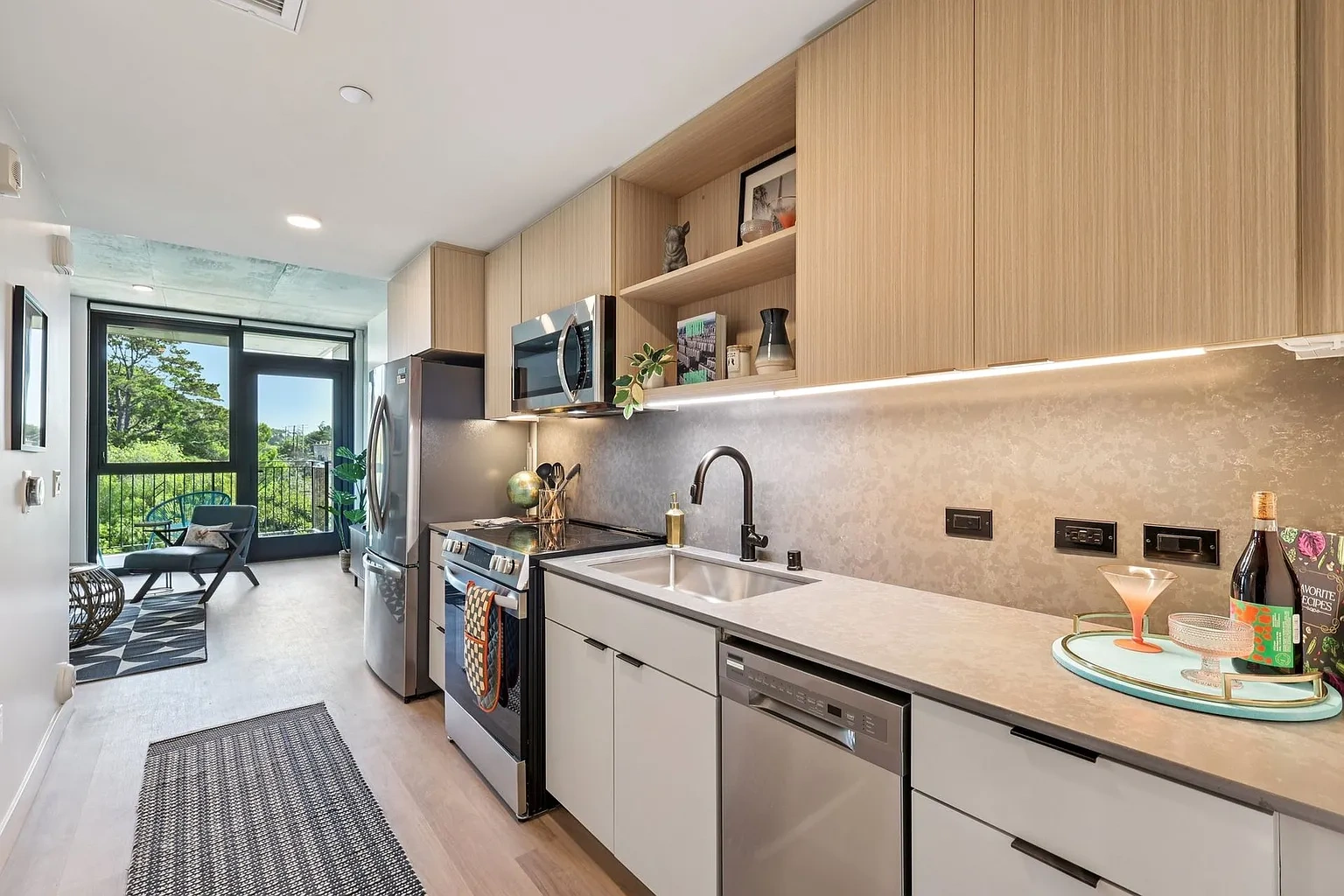 Rainford Apartments – photo 1