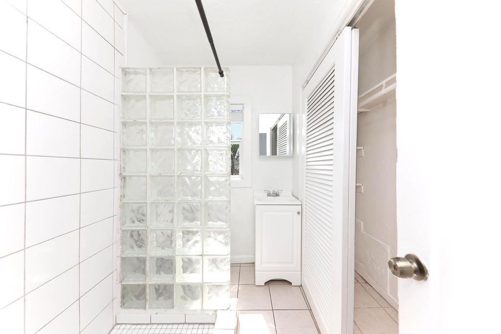 417 Mayflower Rd – photo 4