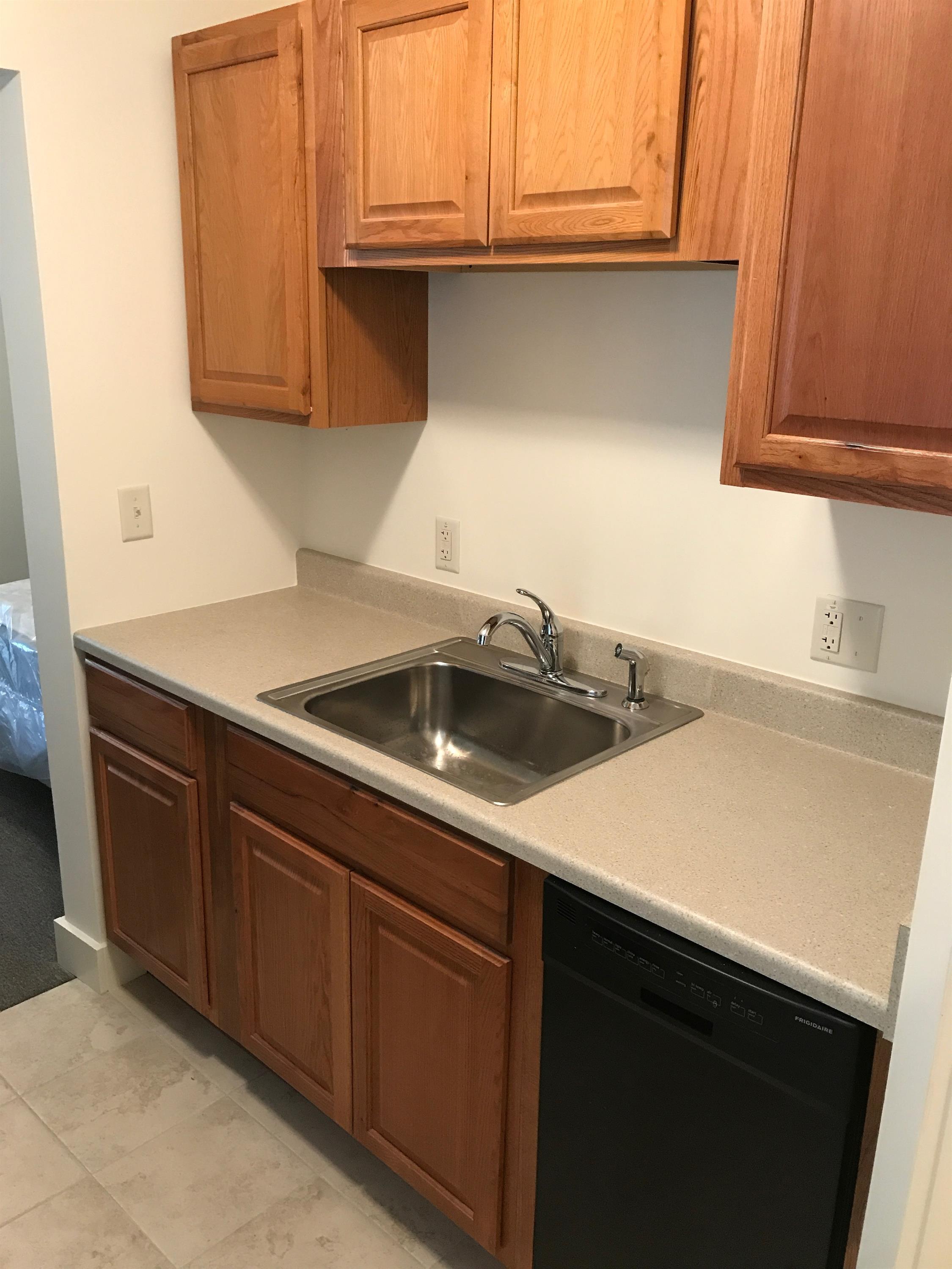 117 Dewitt Pl unit 2 – photo 5