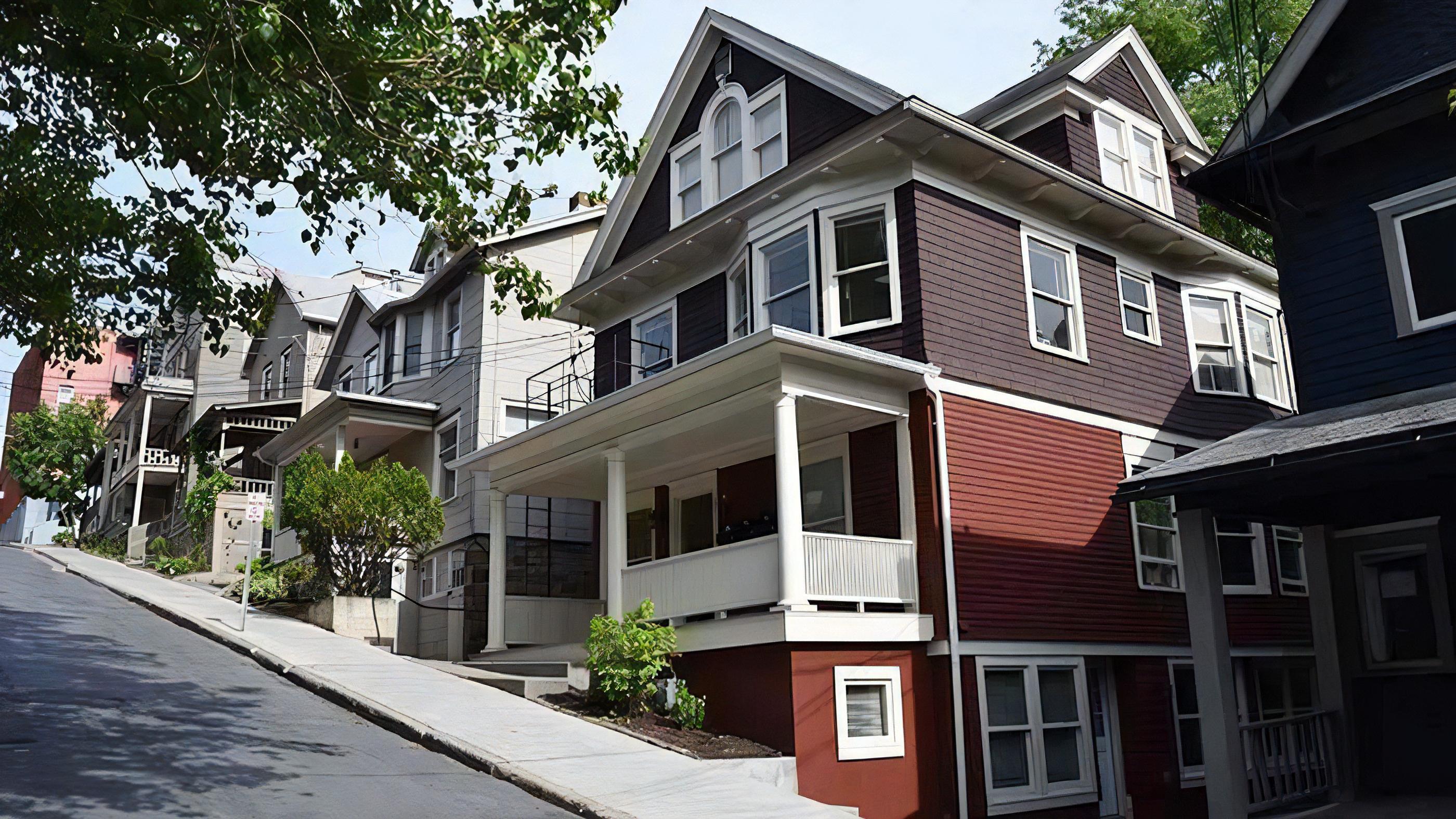 203 Williams St unit 1 – photo 1