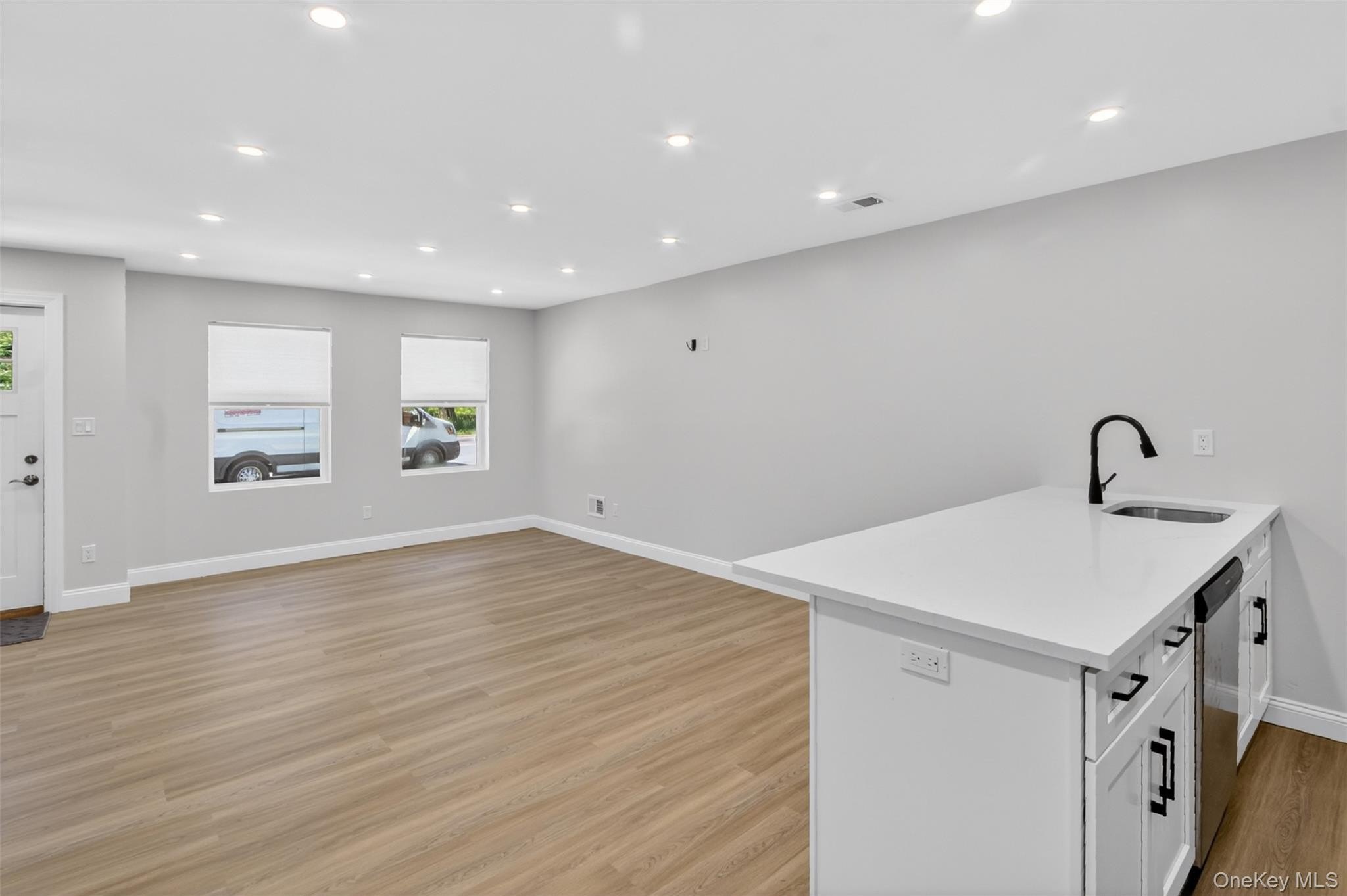19 Hooker St – photo 5