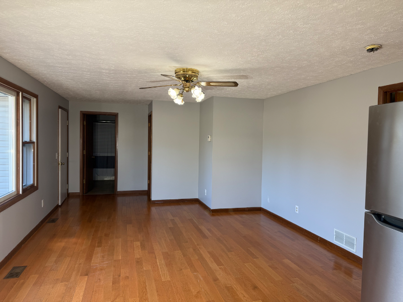 2315 Manchester Ave SW unit 1/2 – photo 3