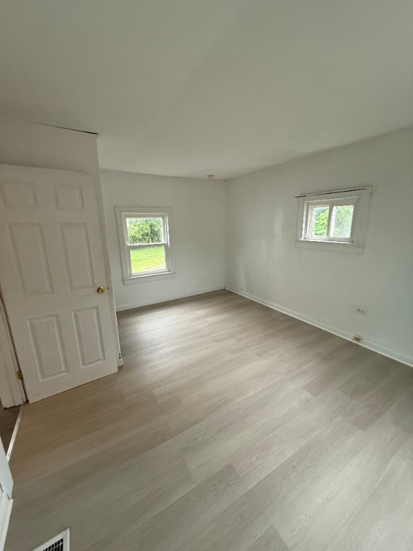 10214 Avon Ave – photo 5