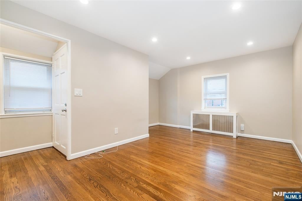 189 Washington Ave unit 2nd Floor – photo 4