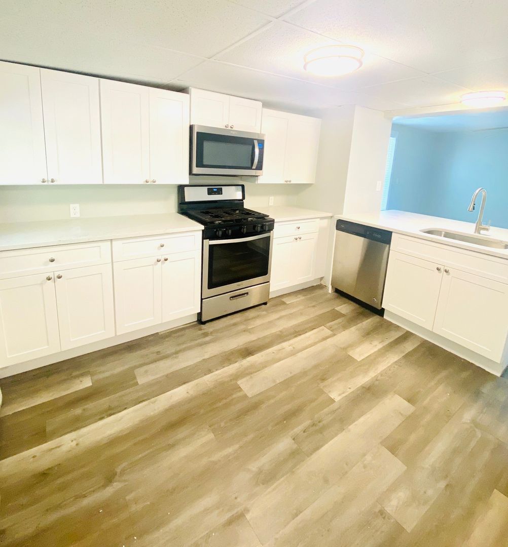 126 Leyden St unit 3 – photo 2